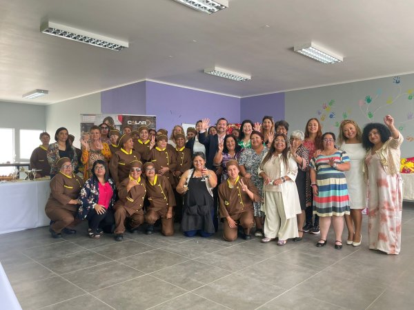 40 mujeres jefas de hogar y cuidadoras de Chañaral realizaron muestra tras capacitación de Sence