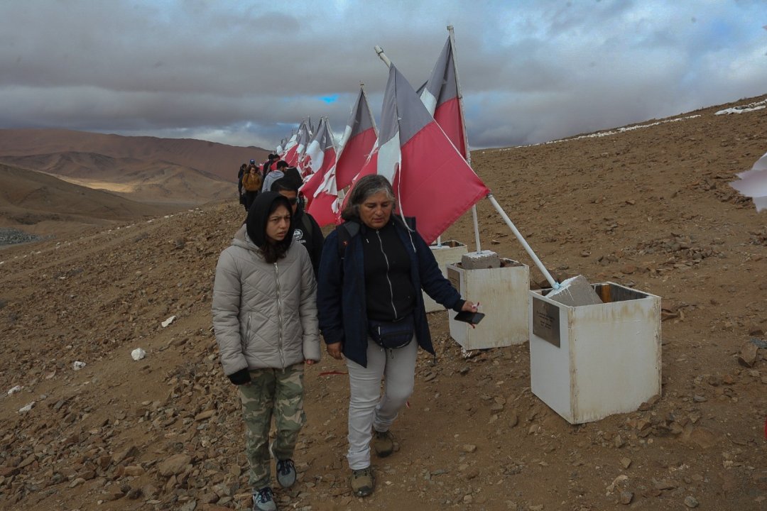 /vecinos-de-copiapo-reviven-la-historica-gesta-de-los-33-mineros-en-la-mina