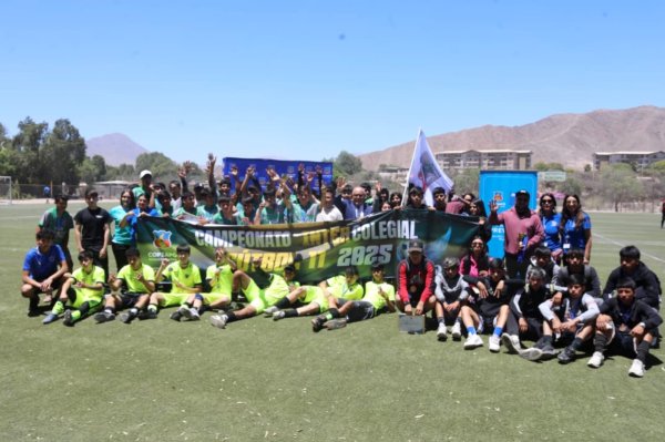 Liceo Tecnológico se corona campeón del Interescolar Fútbol 11 con un golazo de Mathias Ávila
