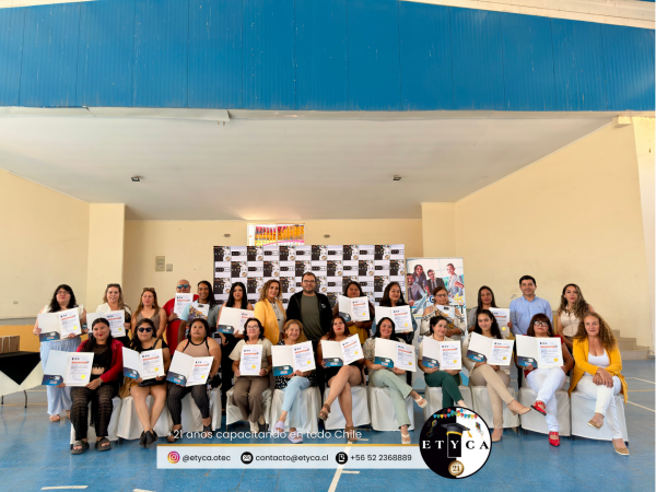 Ceremonia de cierre marca un hito formativo para vecinas de Paipote