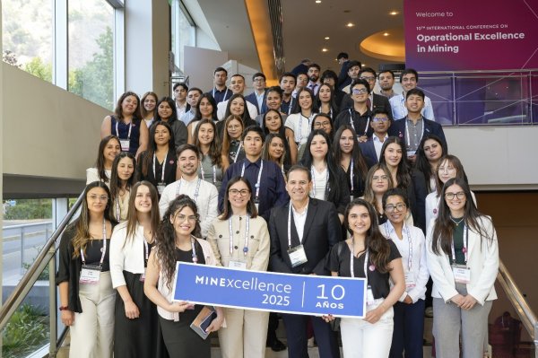 Minexcellence 2025: CMP destaca por su liderazgo técnico y formativo con siete exposiciones y nueve becas para estudiantes