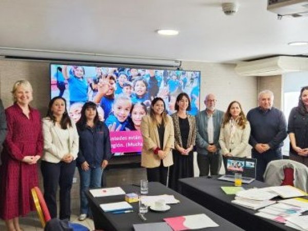 Empresas de Atacama refuerzan su compromiso con el aprendizaje de la lectura y escritura