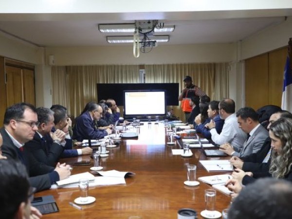 Delegada Presidencial coordina prevención ante la llegada de sistema frontal frío: despliegue de seremis en las nueve comunas y articulación con los municipios