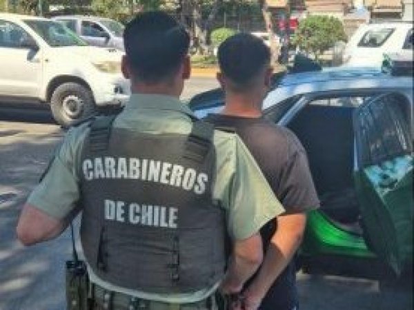 Carabineros detuvo a sujeto por venta de cigarrillos de contrabando en feria libre de Copiapó