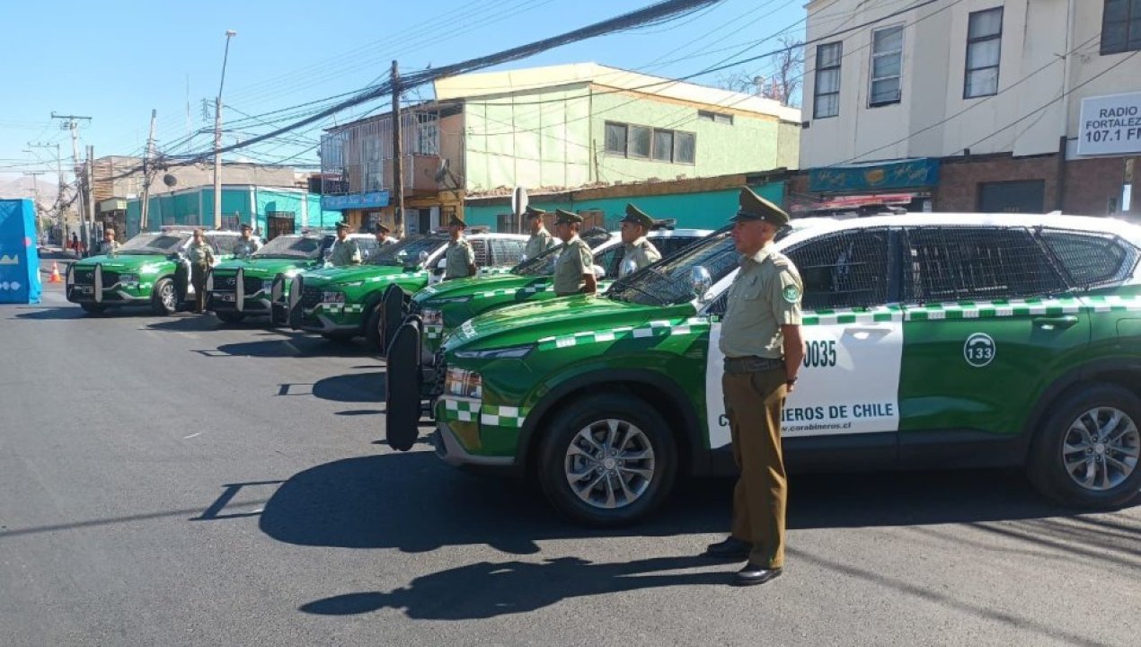 /entregaron-cinco-vehiculos-de-carabineros-a-la-prefectura-de-el-loa