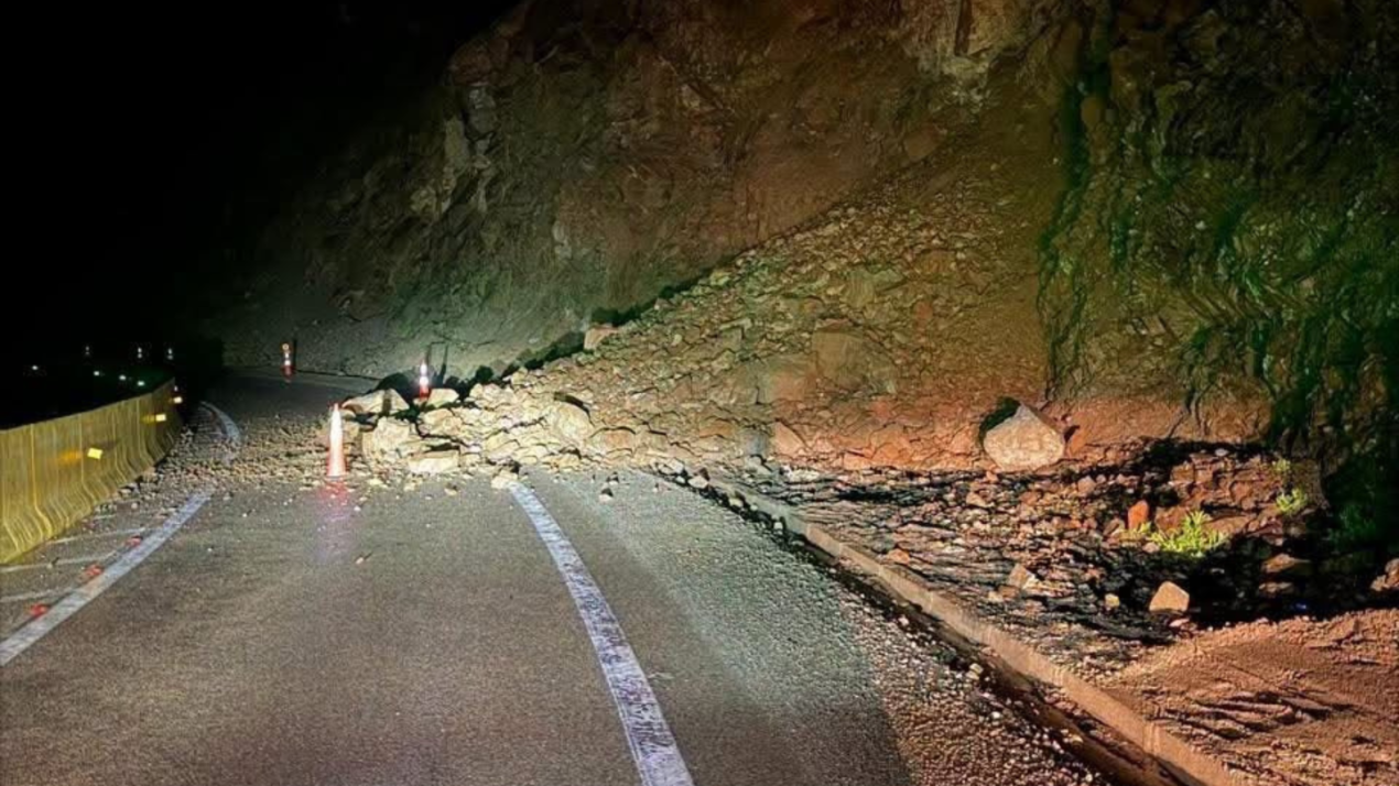 /mop-informa-cierre-de-rutas-en-taltal-por-presencia-de-rodados-y