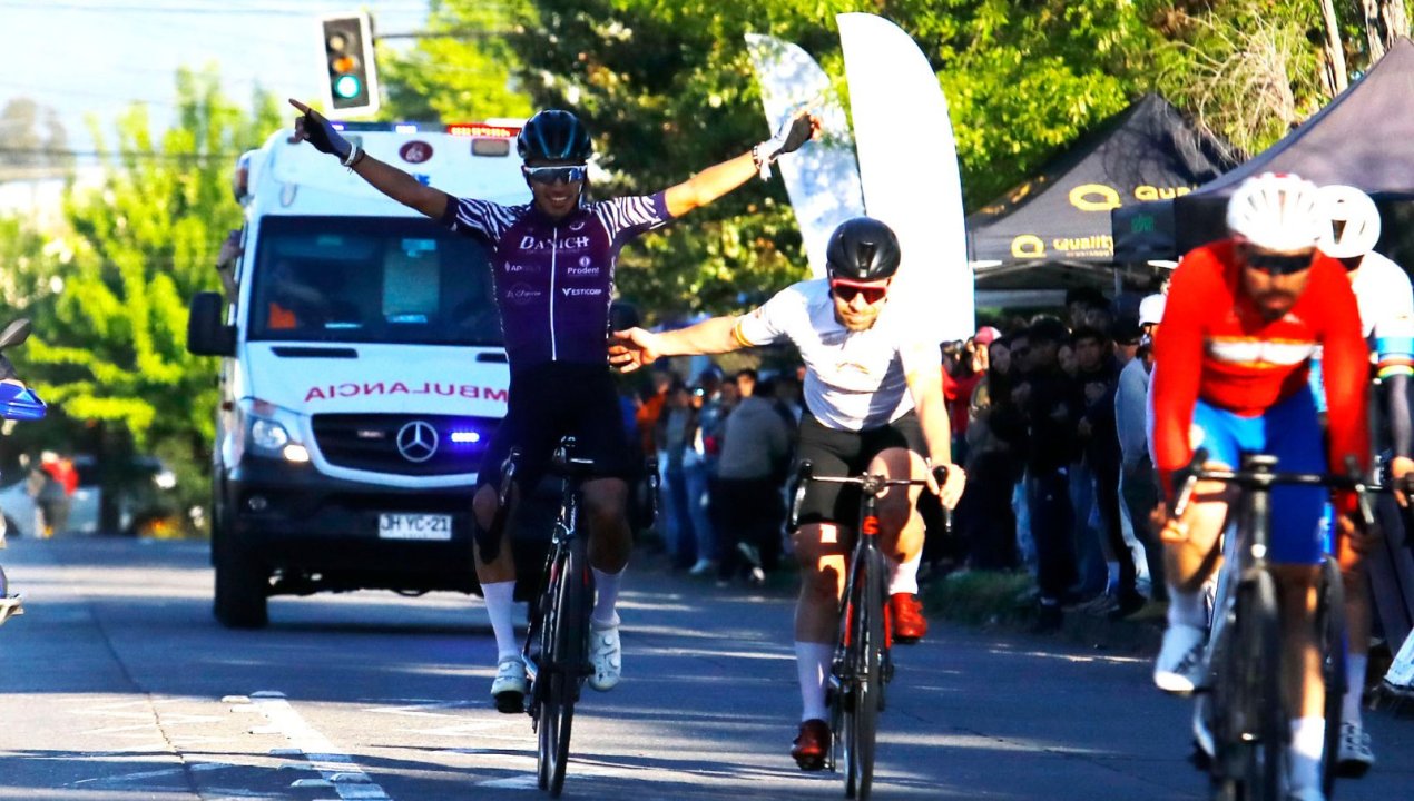 /cristobal-ramirez-gana-clasica-de-ciclismo-en-curico