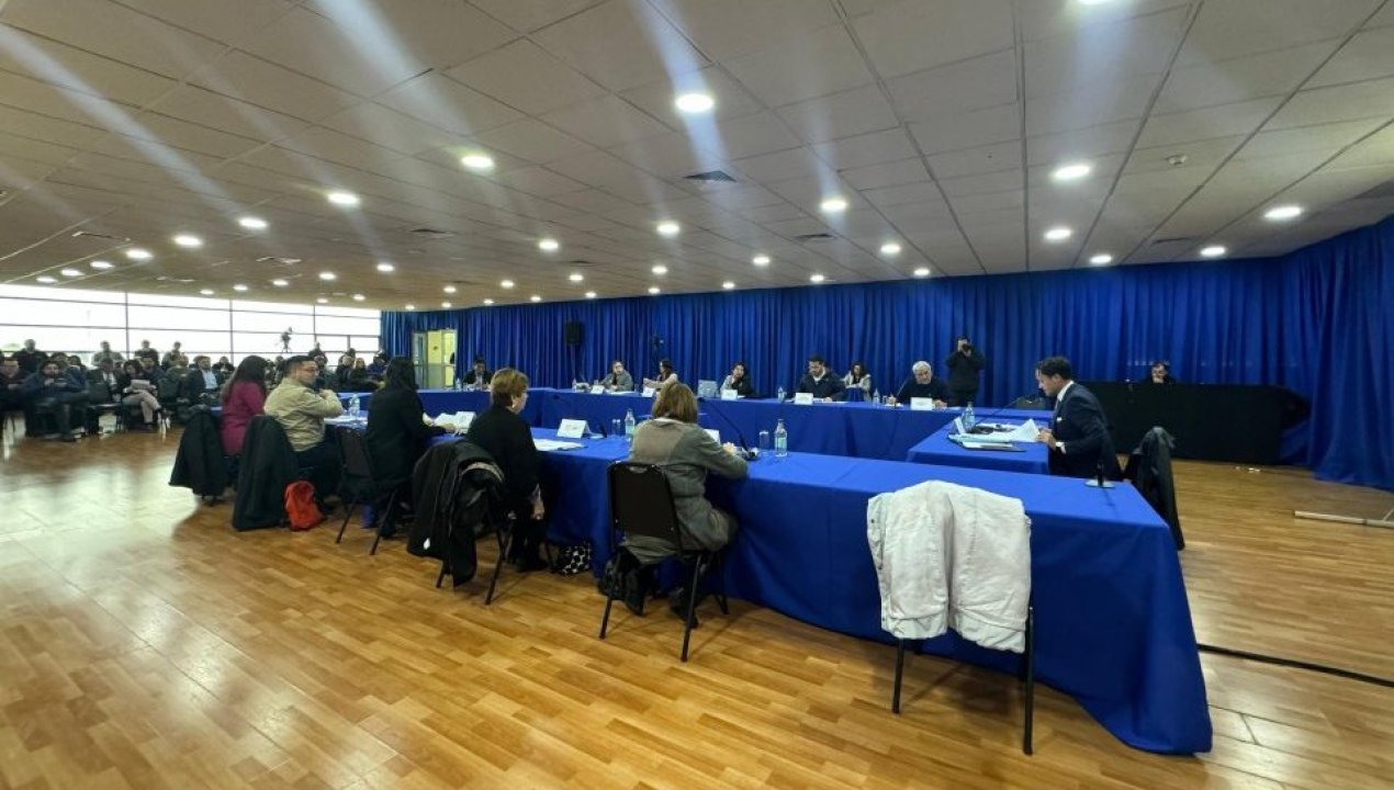 /municipalidad-de-puerto-montt-sin-dinero-para-sueldos-concejo-bloquea