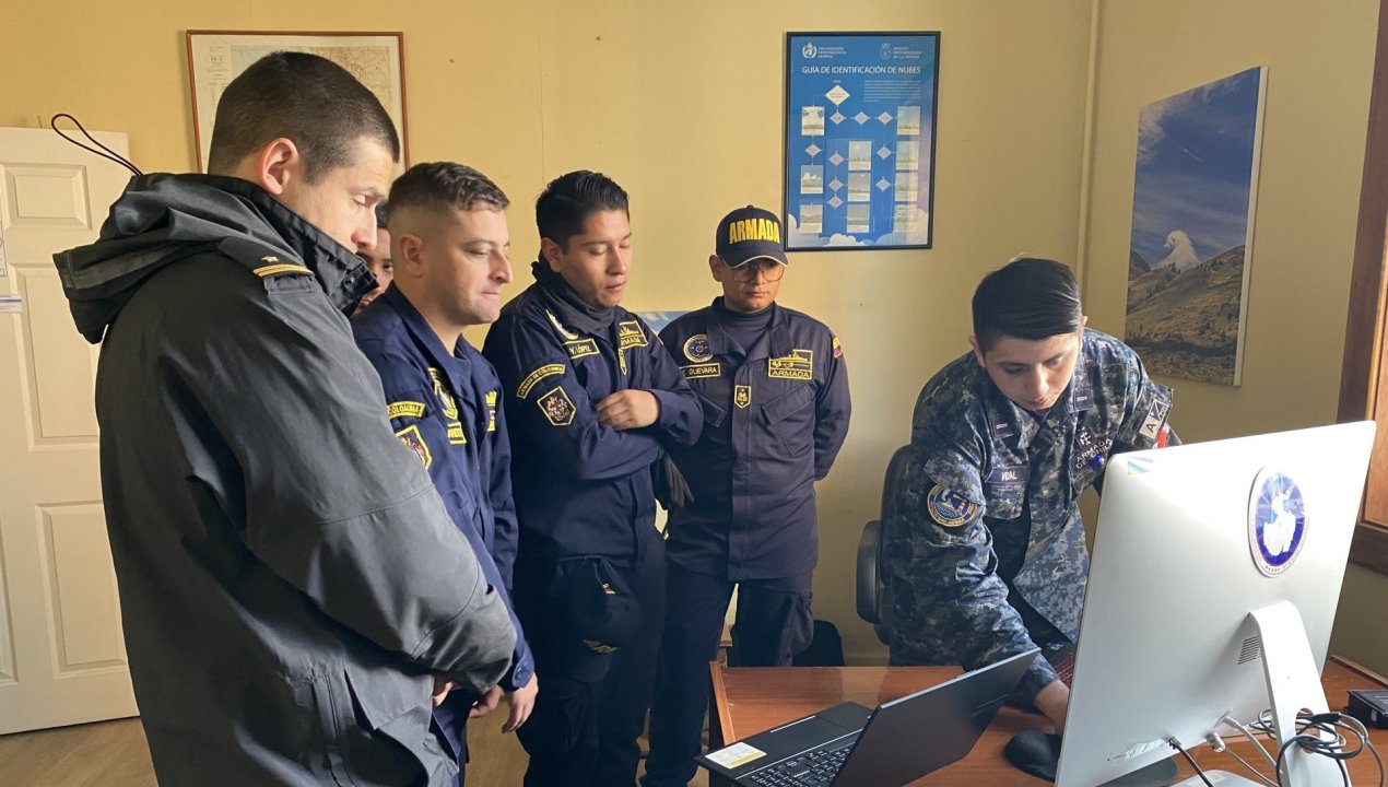 /dotacion-del-arc-151-simon-bolivar-de-la-armada-de-colombia-realizo