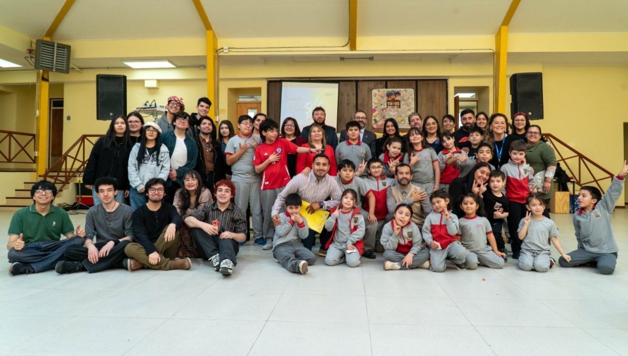 /en-laguna-blanca-inicia-celebracion-regional-de-la-semana-de-la-educacion