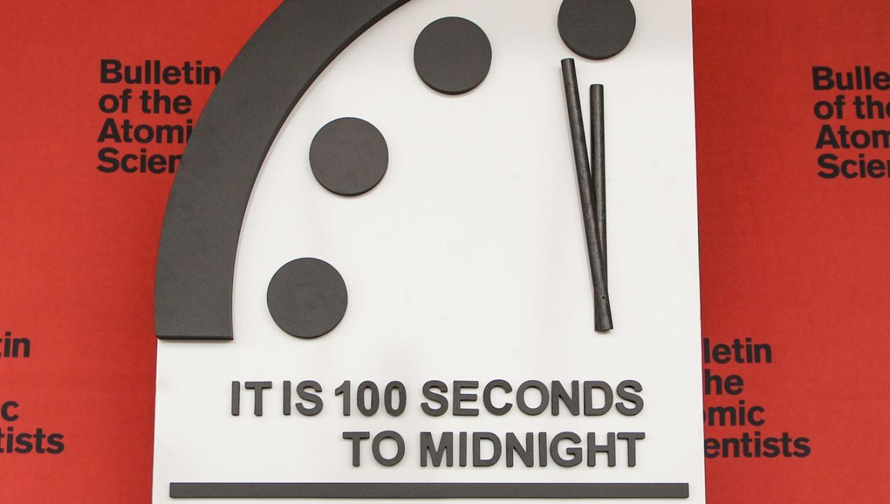 /menos-de-100-segundos-para-llegar-a-la-medianoche-adelantan-reloj-del-juicio-final