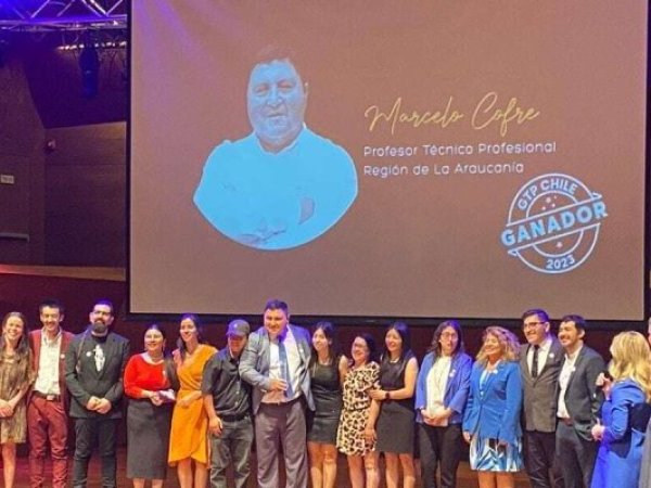 Por primera vez un docente de liceo técnico gana el Global Teacher Prize Chile