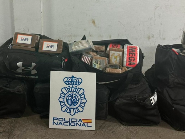 Policía española detecta más de 400 kilos de cocaína en contenedor procedente de Chile
