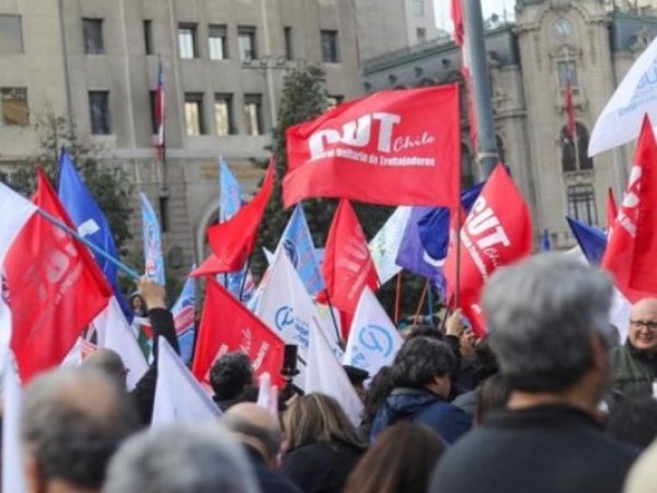 CUT solicita que reajuste del salario mínimo supere variación del IPC