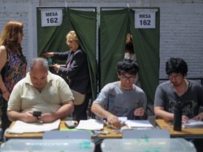 La Comisión de Gobierno Interior de la Cámara rechazó la propuesta que buscaba terminar con el feriado electoral en días de votación