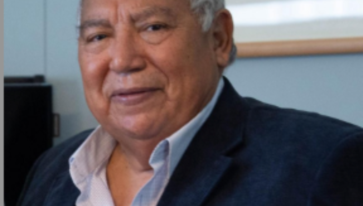 /academico-de-facimar-publica-libro-sobre-su-experiencia-con-el-cancer-desde